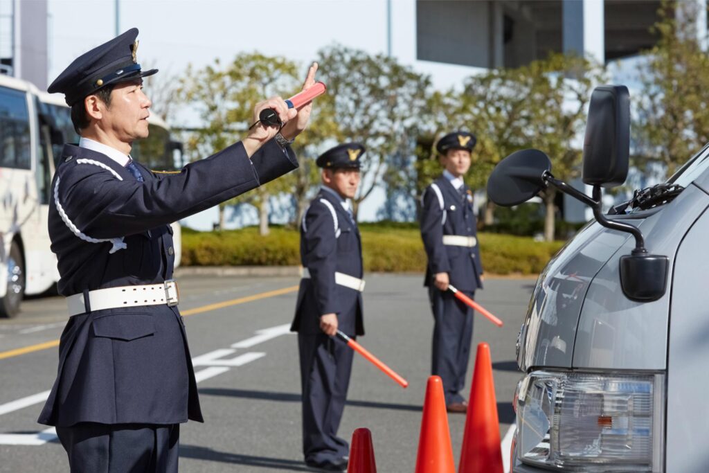 【2号警備】交通誘導警備の業務